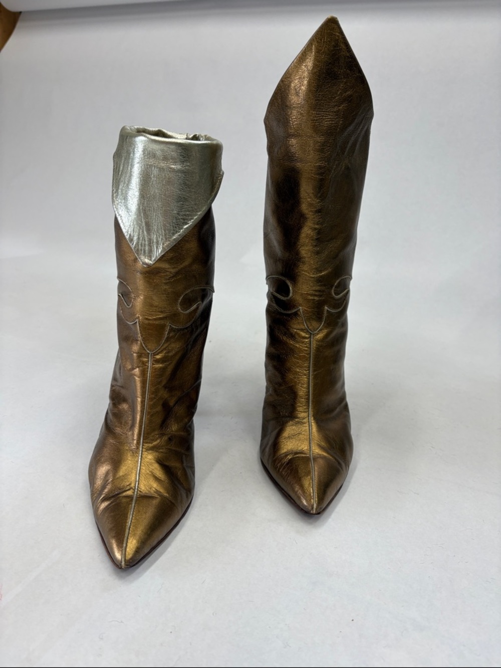 Metallic Leather Pointed-Toe Women's Western Heeled boots